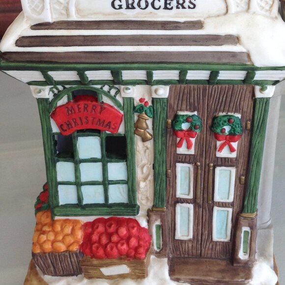 Vintage Christmas Village D & D Grocers Hand Painted - Picture 5 of 6